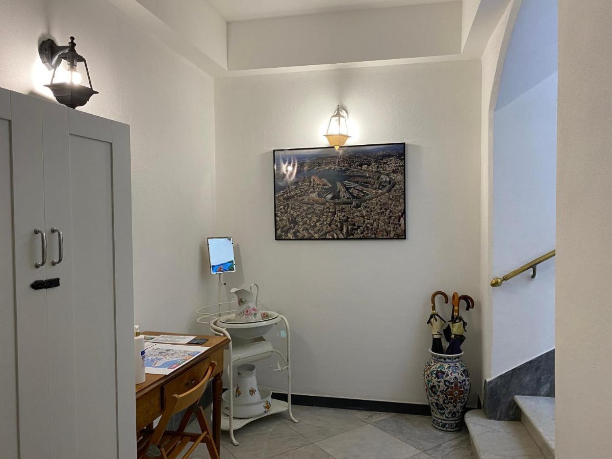 B&B Dormire Dai Grimaldi Genova Exterior foto